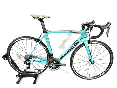 2018 Bianchi Oltre XR1  Carbon Dura Ace 11 Speed Shimano Alloy Wheels Size: 57cm