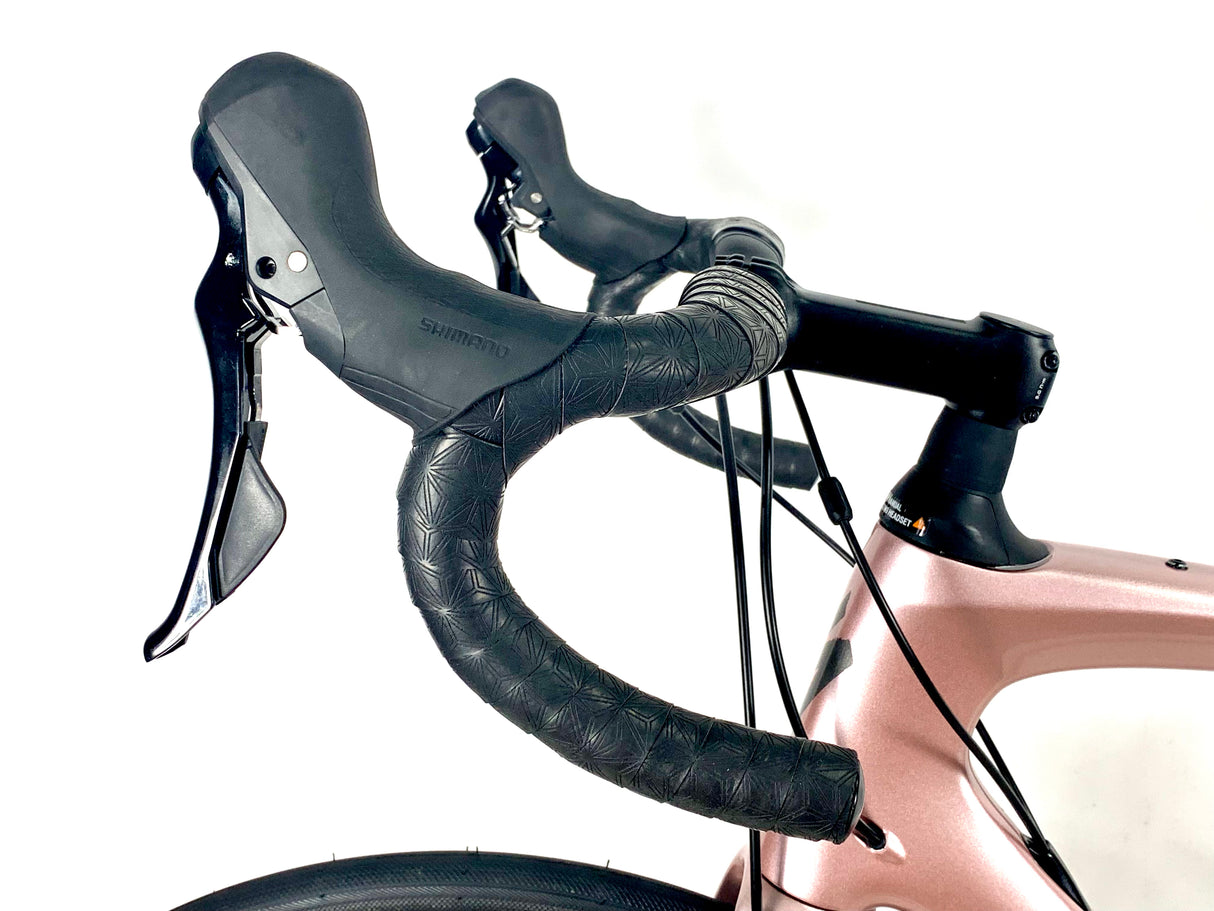 2025 Specialized Roubaix SL8 Sport Shimano 105 12-Speed DT Swiss Wheels Size: 58cm (Preowned)