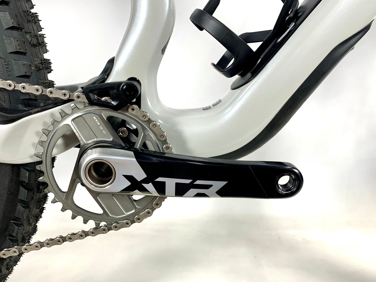 2026 Specialized S-Works Stumpjumper 15 Evo XTR Di2 Roval Carbon Wheels Size: S6 (Preowned)