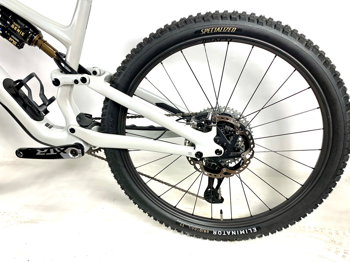 2026 Specialized S-Works Stumpjumper 15 Evo XTR Di2 Roval Carbon Wheels Size: S6 (Preowned)