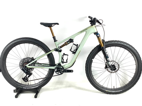 2024 Specialized Epic 8 Evo Pro SRAM X0 1X12 Roval Carbon Wheels Size: Small