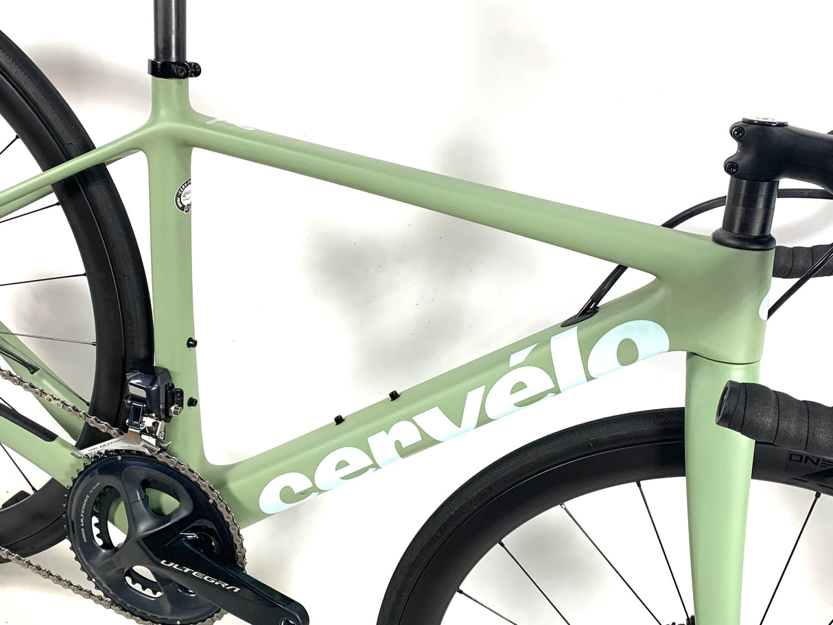 2022 Cervelo R-Series Disc Ultegra Di2 11 Speed Carbon Wheels Size: 48cm