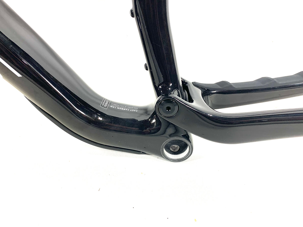 2026 Specialized S-Works Epic 8 Frameset Gloss Carbon Gold Pearl Size: Medium