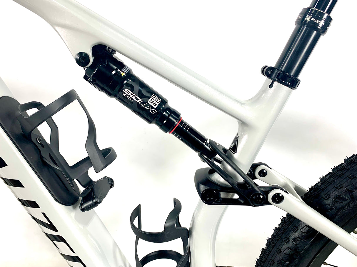 2026 Specialized Epic 8 Expert SRAM GX AXS 1X12 Roval Wheels Size: Medium (Preowned)