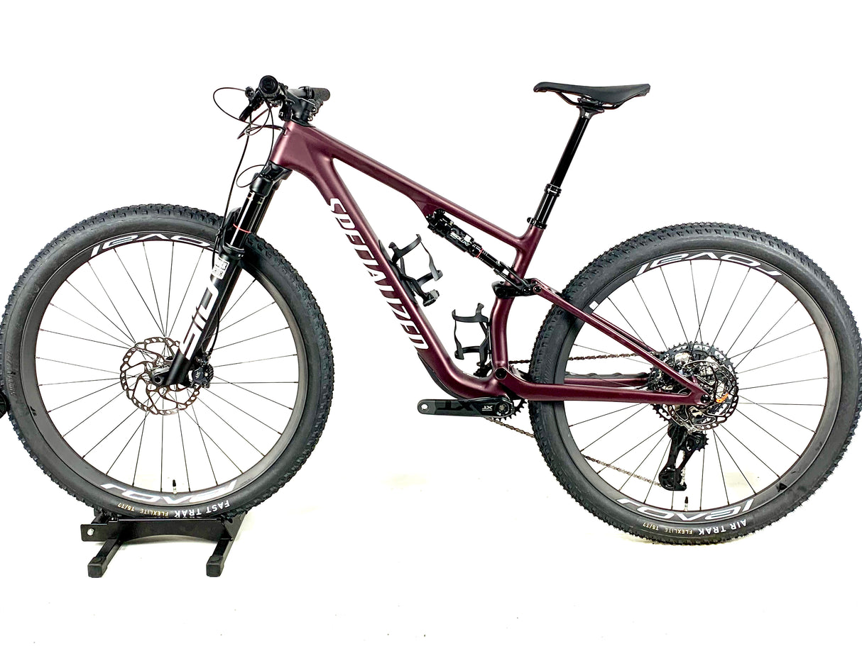 2026 Specialized Epic 8 Expert Shimano XT Di2 1X12 Roval Carbon Wheels Size: M (Preowned)