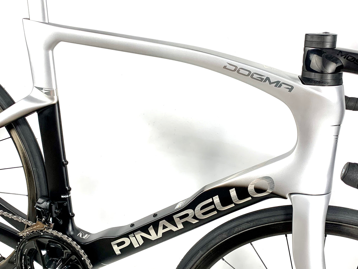 Pinarello Dogma F Dura Ace Di2 12 Speed Carbon Wheels Size: 59.5cm (Preowned)