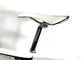 2009 Trek Madone 4.7 Carbon Ultegra 3x10 Speed Bontrager Alloy Wheels Size: 62cm