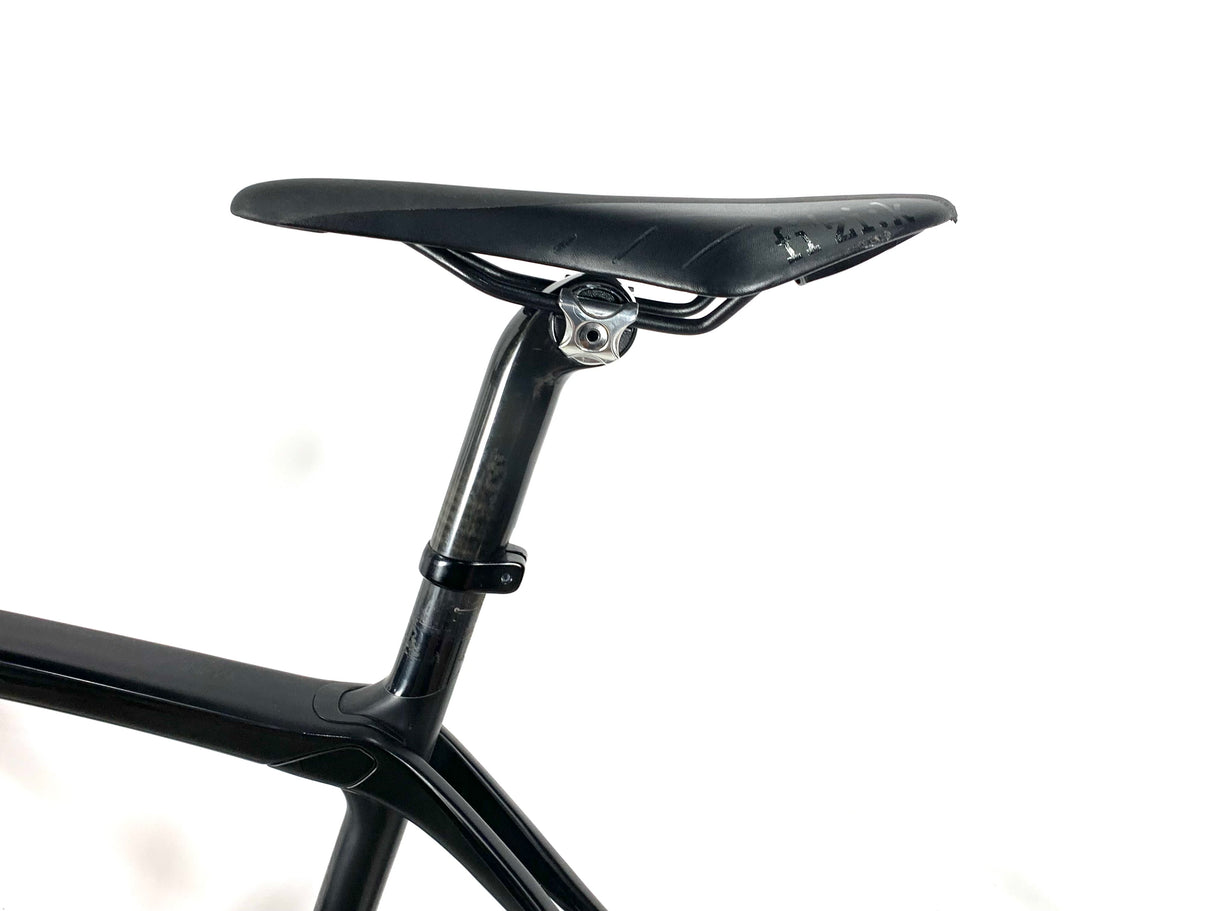 2015 Trek Domane 6.9 Disc Carbon Dura Ace Di2 11-Speed DT Swiss Wheels Size: 62cm