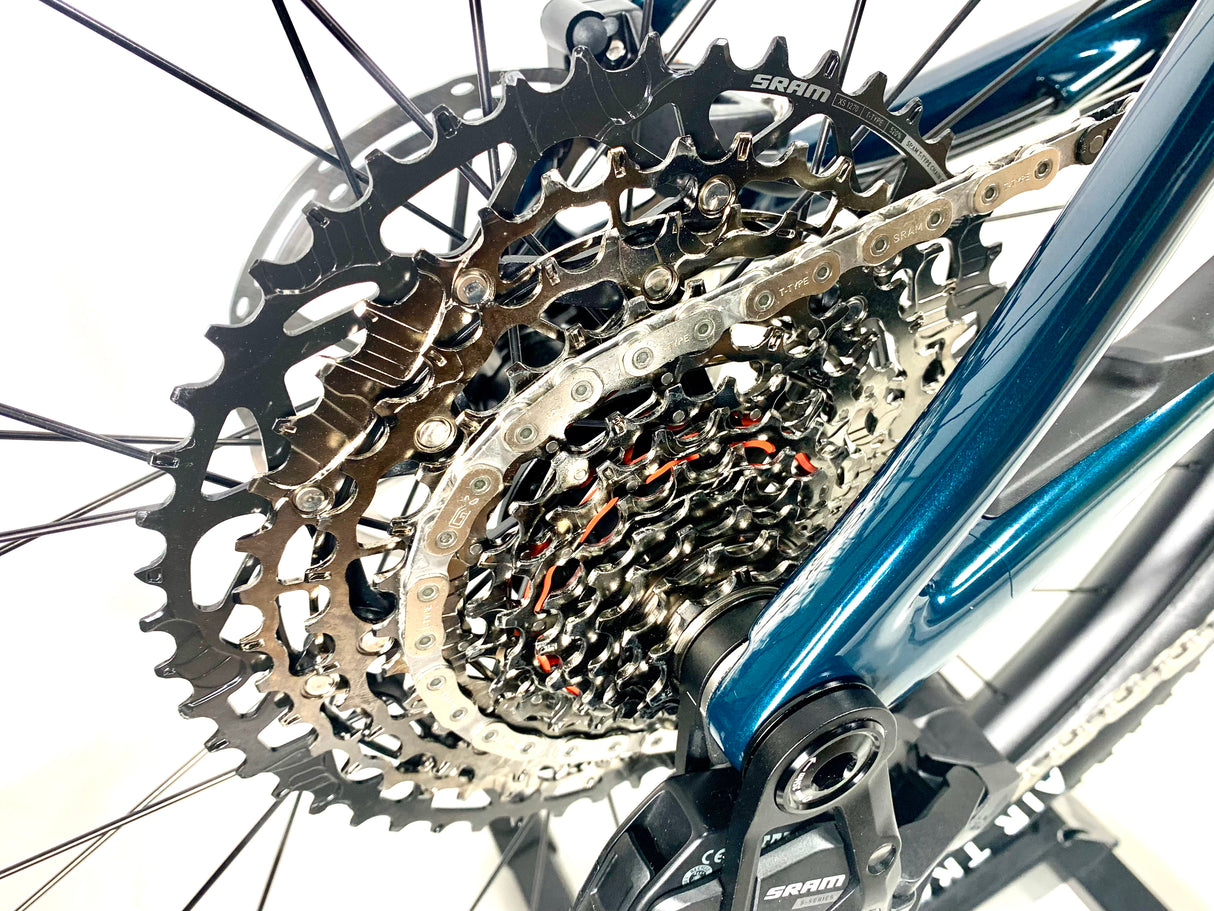 2026 Specialized Epic 8 Comp SRAM AXS 1X12 Size: Med (Preowned)