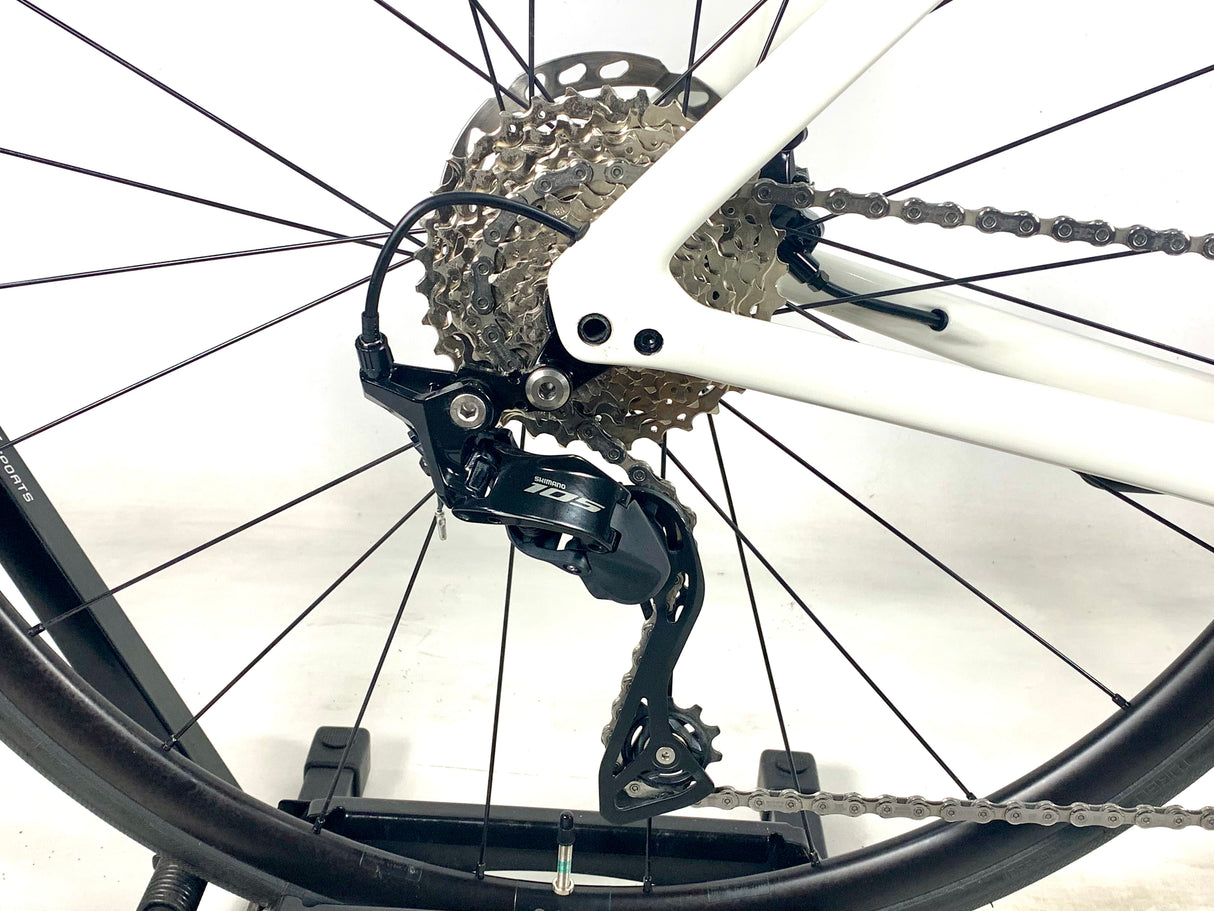 2025 Specialized Tarmac SL7 Sport 105 12-SPD Size: 58cm (Preowned)