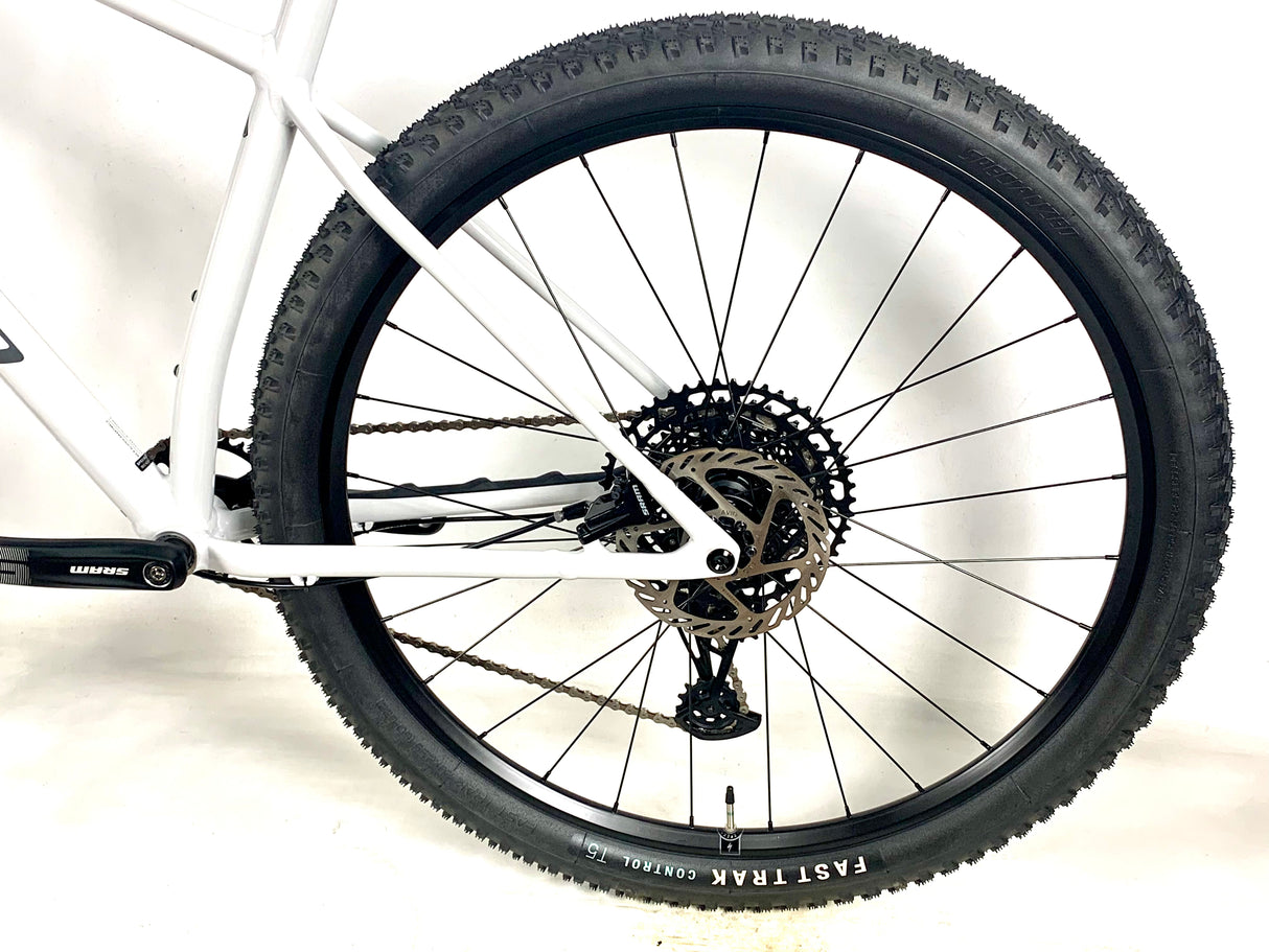 2025 Specialized Chisel Hardtail 29 Sram 1X12 Size: Large (Preowned)