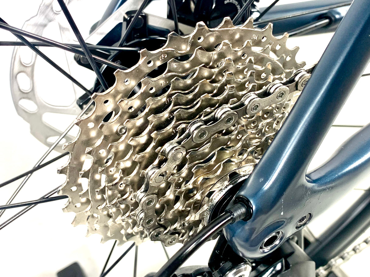 2021 Specialized Tarmac SL6 Sport Shimano 105 Size 54cm (Preowned)