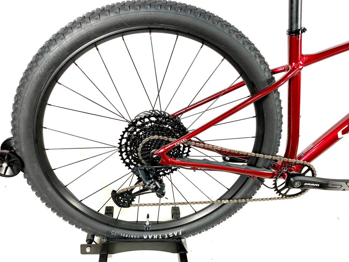 2025 Specialized Chisel Hardtail SRAM NX 1X12 Specialized 29er Wheels Size: Medium