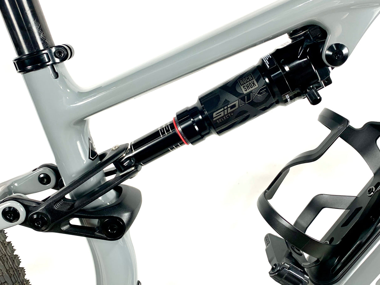 2025 Specialized Epic 8 Comp 29 SRAM AXS 1X12 Size: Small (Preowned)