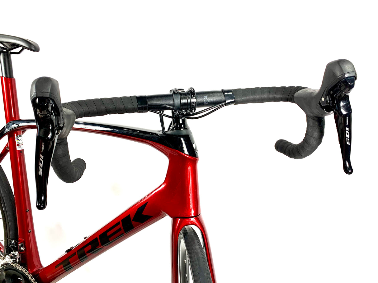 2021 Trek Domane SL 5 Disc Carbon Shimano 105 11 Speed Bontrager Wheels Size: 58cm