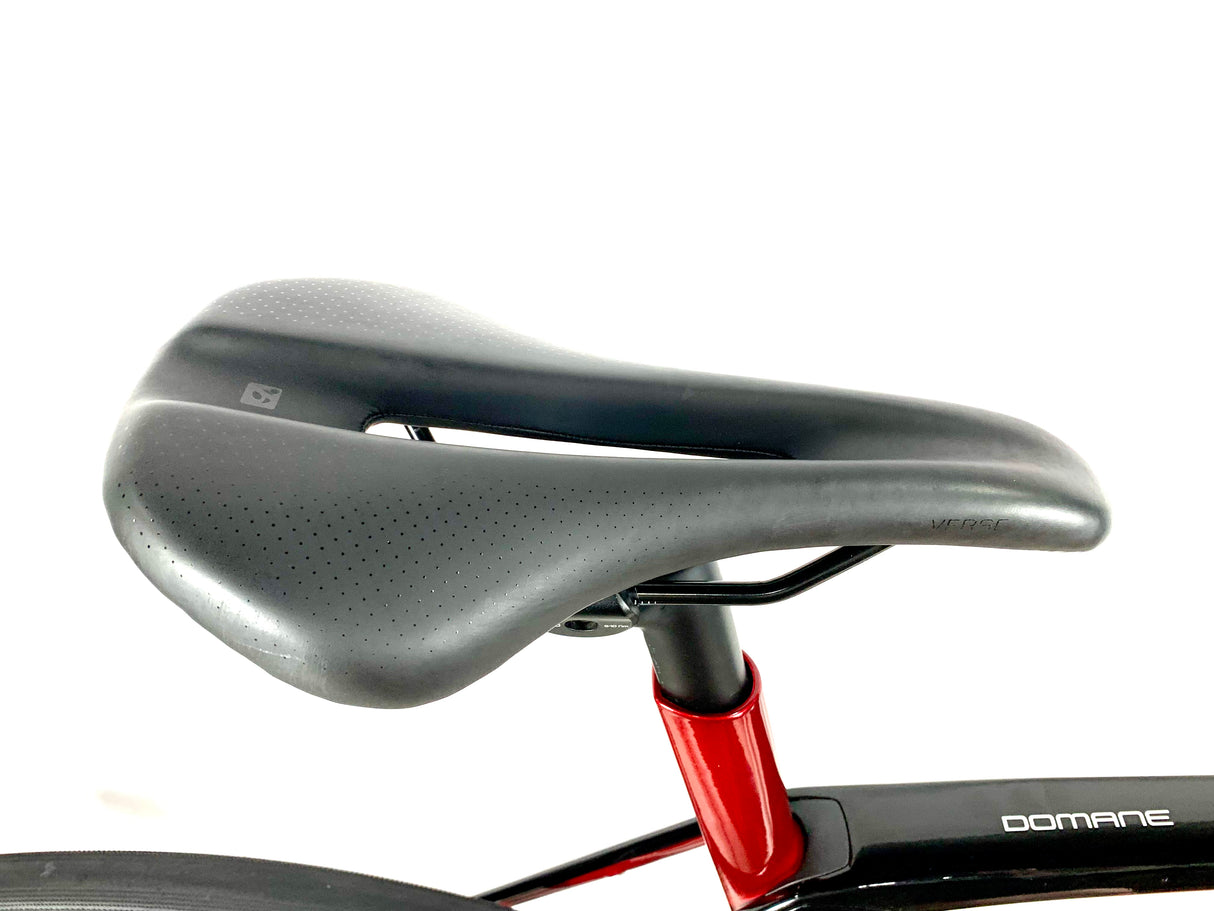 2021 Trek Domane SL 5 Disc Carbon Shimano 105 11 Speed Bontrager Wheels Size: 58cm