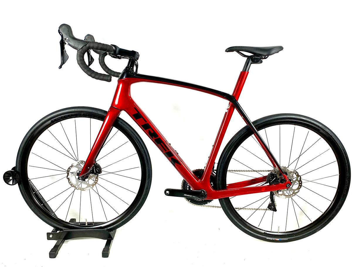 2021 Trek Domane SL 5 Disc Carbon Shimano 105 11 Speed Bontrager Wheels Size: 58cm