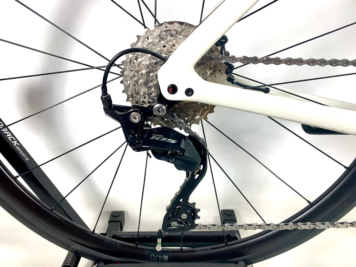 2025 Specialized Tarmac SL7 Sport Shimano 105 12-SPD DT Swiss Wheels Size: 56cm