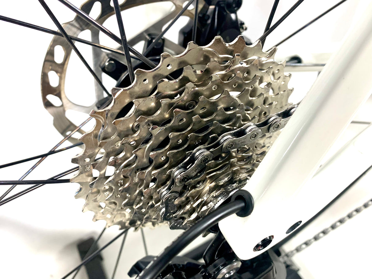 2025 Specialized Tarmac SL7 Sport Shimano 105 12-SPD DT Swiss Wheels Size: 56cm