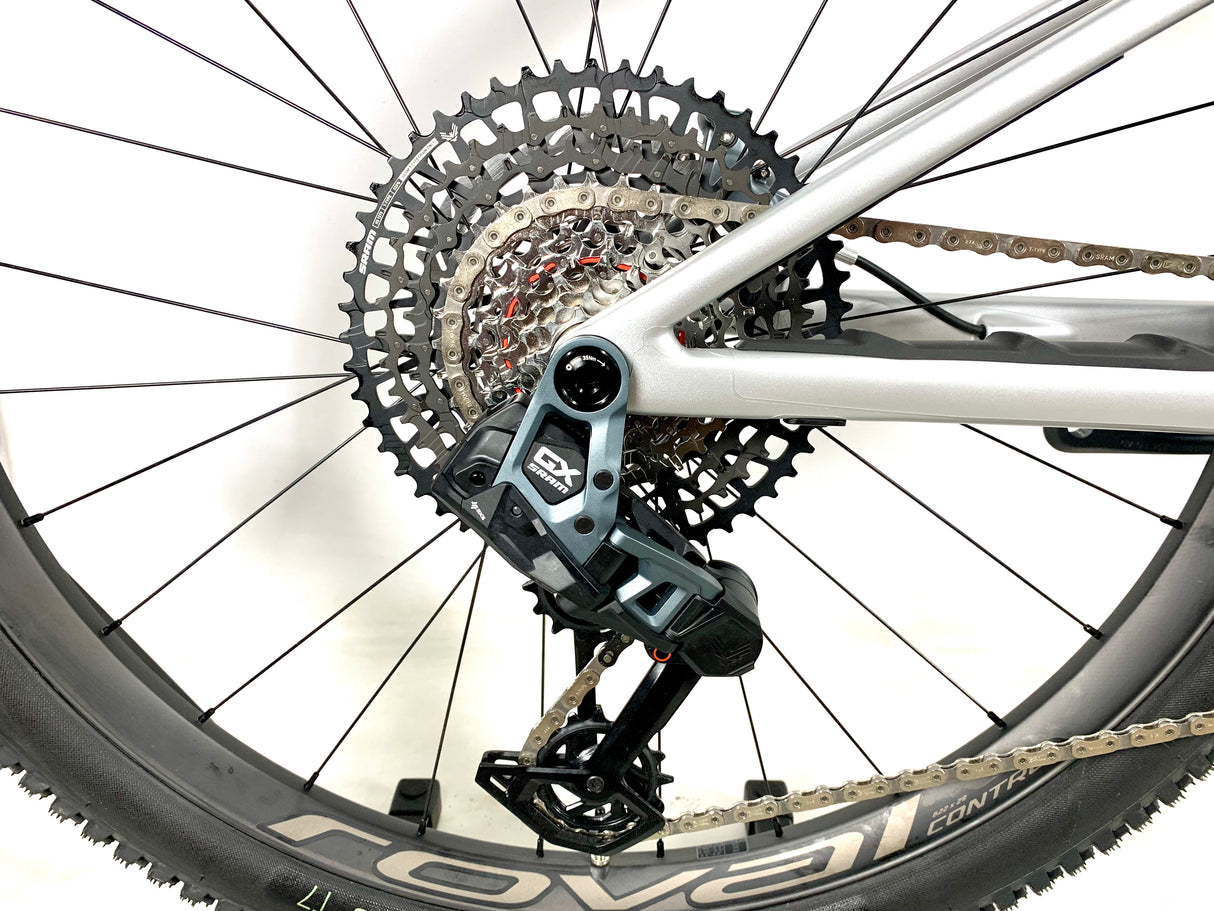 2025 Specialized Epic 8 Evo Expert SRAM GX AXS Size: XL (Preowned)