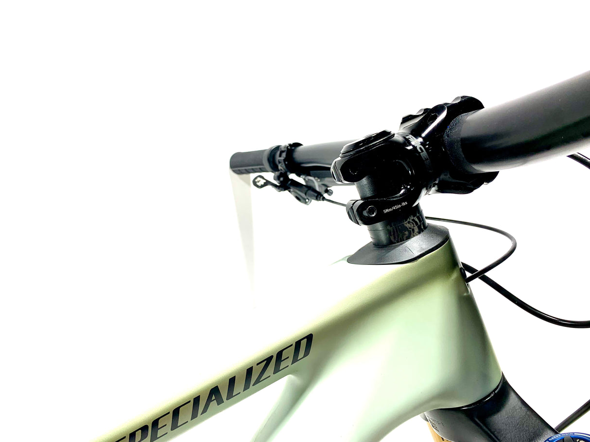 2024 Specialized Epic 8 Evo Pro SRAM X0 AXS Size: Medium (Preowned)