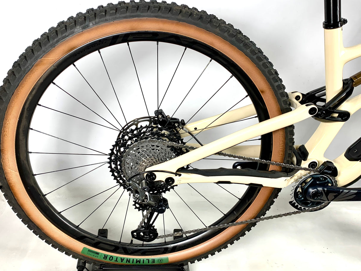 2022 Specialized Stumpjumper Evo Pro XTR 1X12 Roval Carbon Wheels Size: S4 (Large)