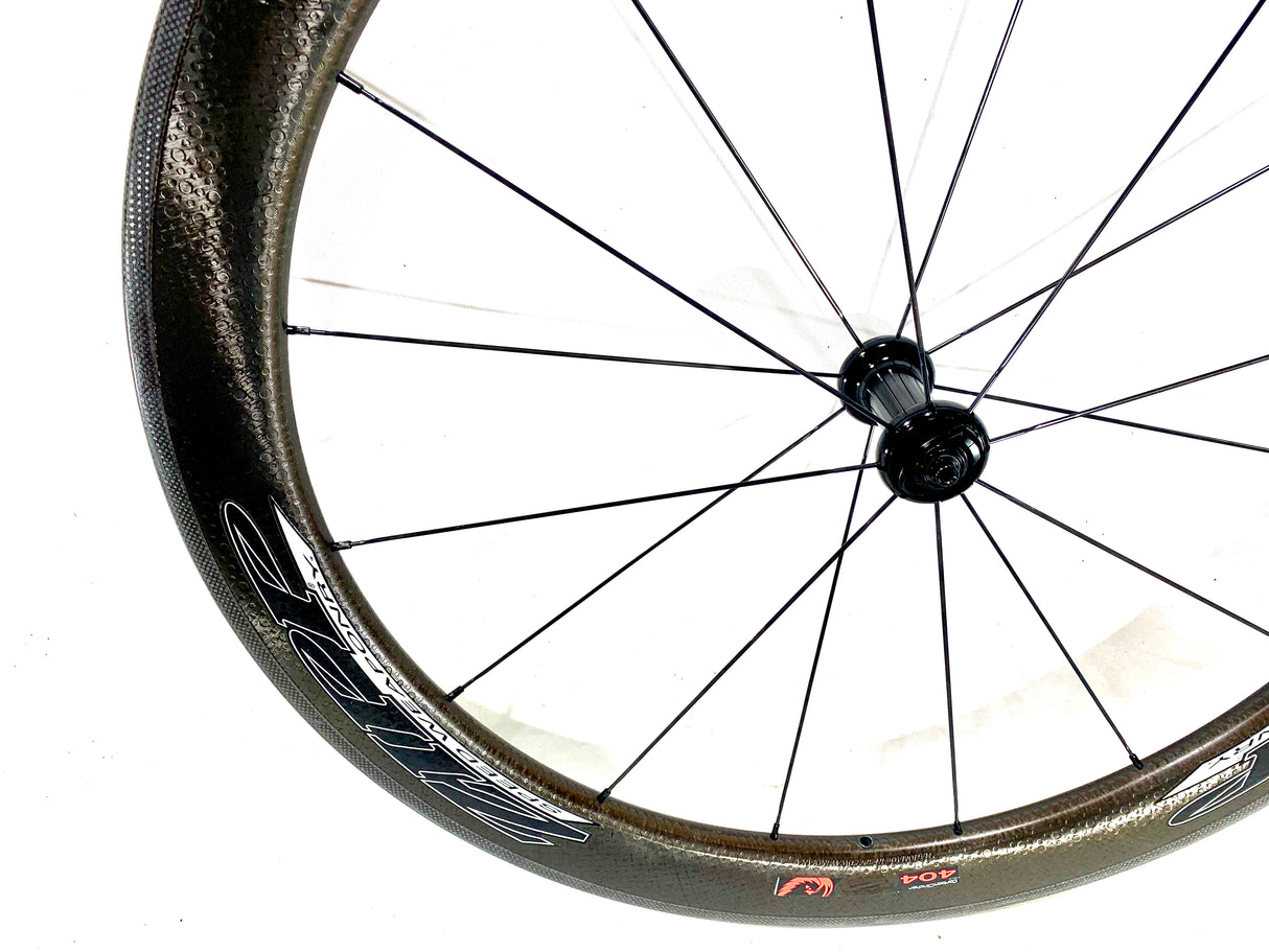 Zipp 404 Firecrest Carbon Clincher Wheelset Rim Brake Shimano/SRAM 10/11 Speed (Preowned)