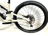 2025 Specialized Stumpjumper 15 Alloy Shimano 1X12 Speed Size: S4 (Large)