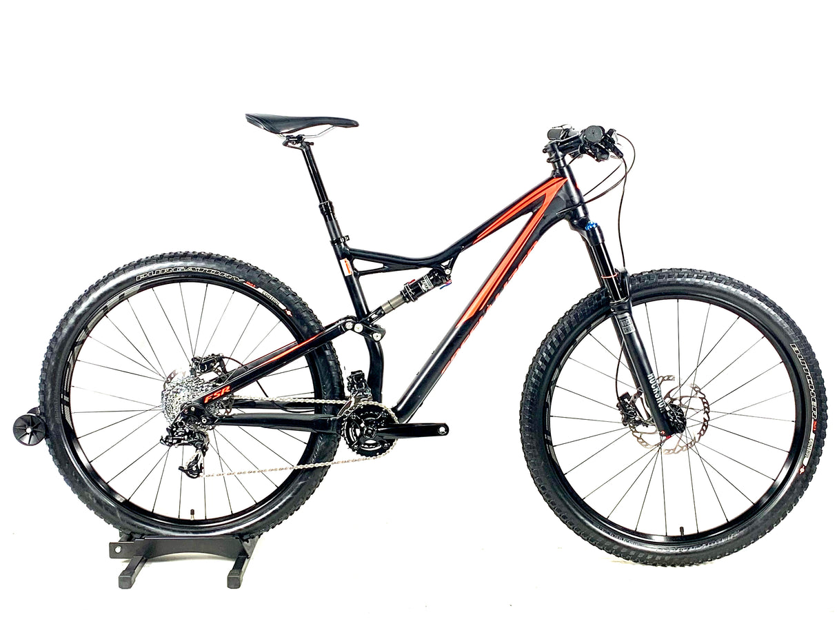 2016 Specialized  Stumpjumper Comp Alloy SRAM 2X10 Roval 29er Wheels Size: Large