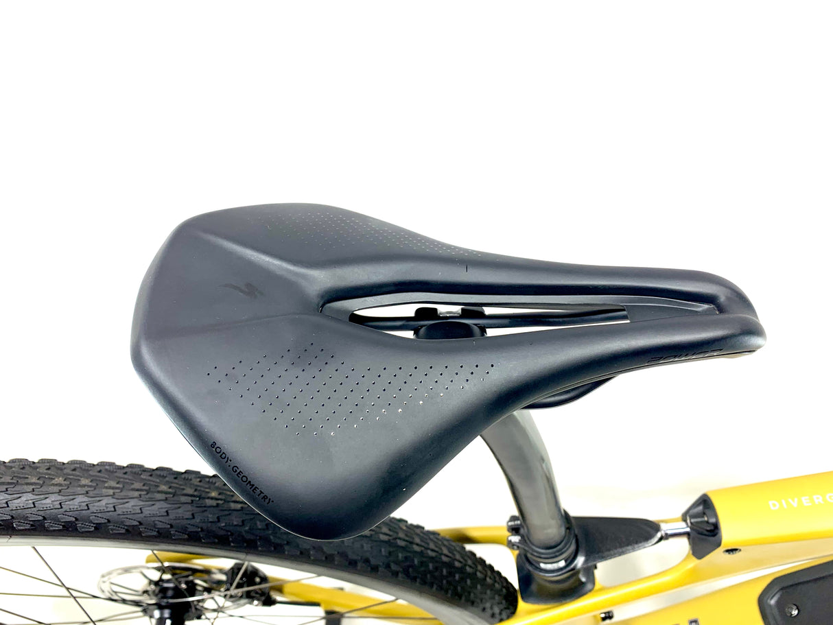 2023 Specialized Diverge STR Expert SRAM AXS Size: 49cm (Preowned)