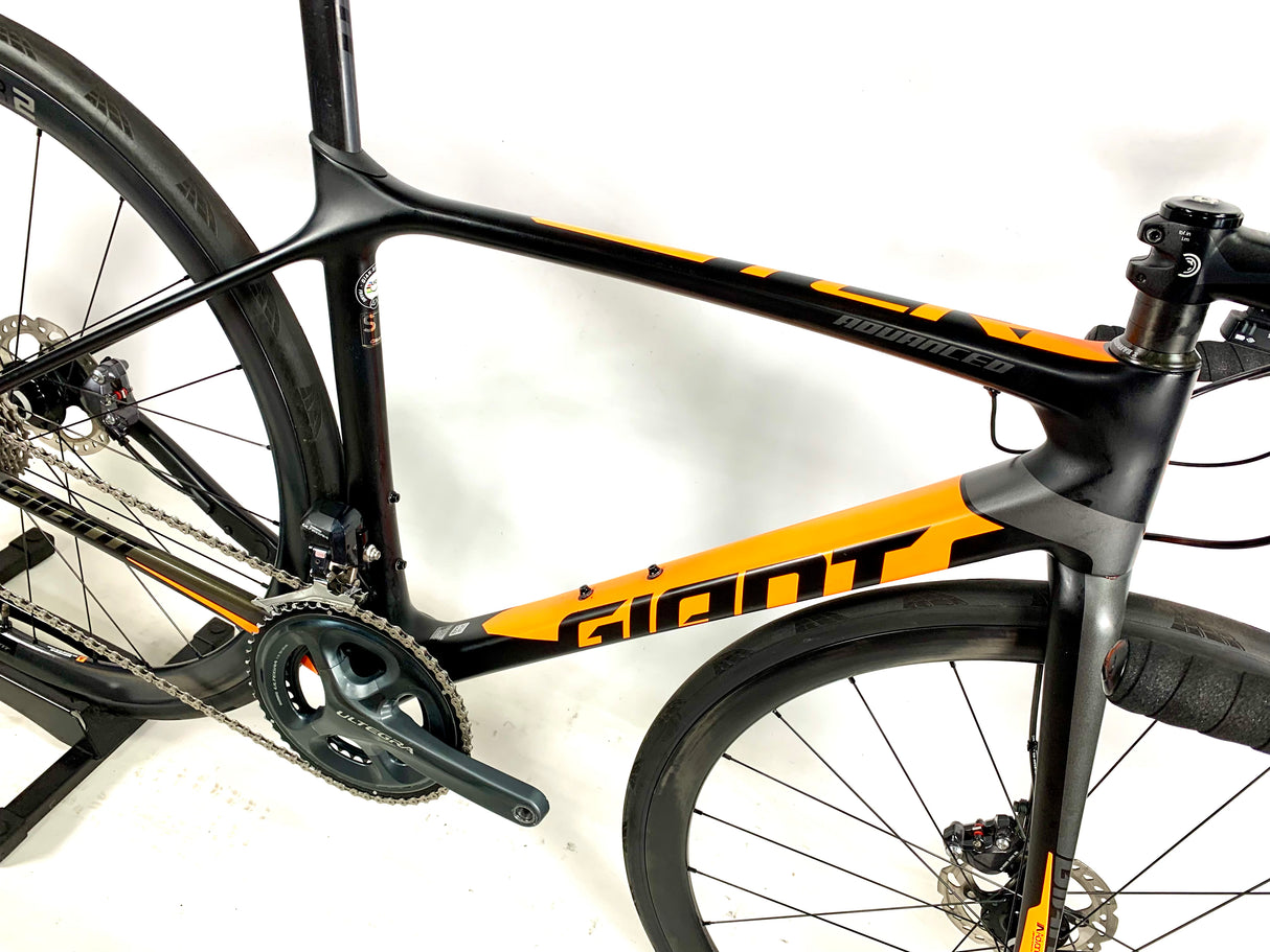 2017 Giant TCR Advanced Pro 1 Carbon Ultegra Di2 Giant Carbon Wheels Size: Small