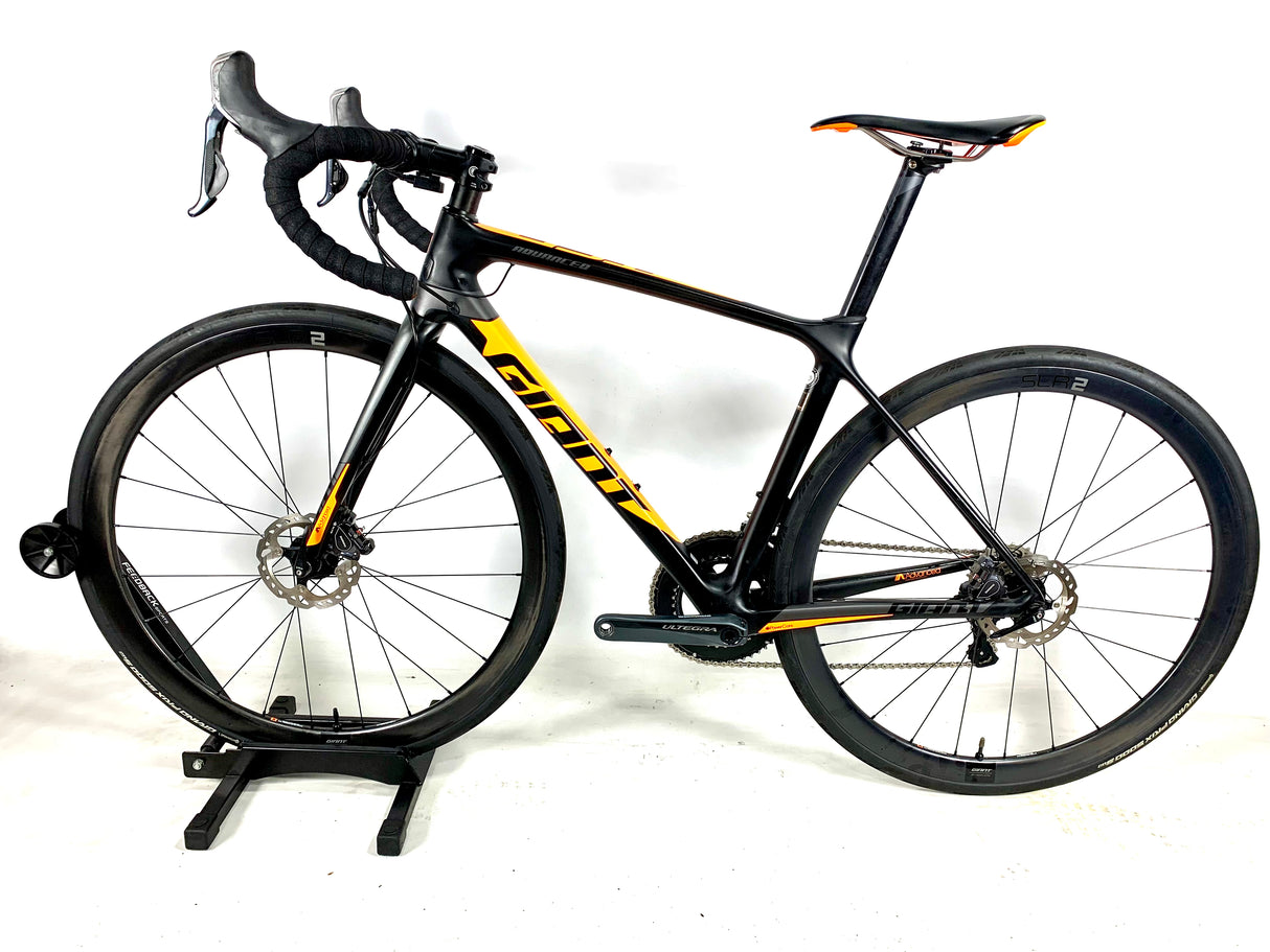 2017 Giant TCR Advanced Pro 1 Carbon Ultegra Di2 Giant Carbon Wheels Size: Small
