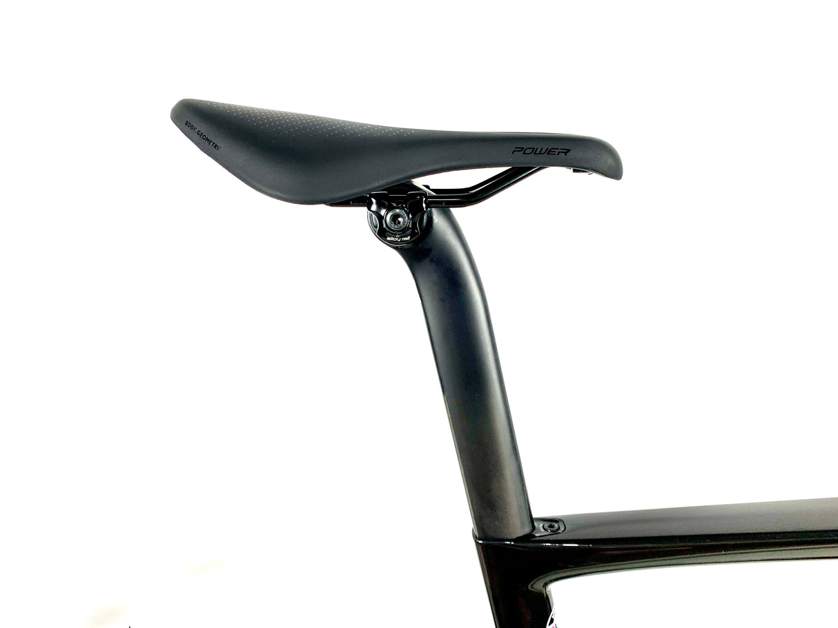 2025 Specialized Tarmac SL7 Sport Shimano 105 12-Speed DT Swiss Wheels Size: 61cm