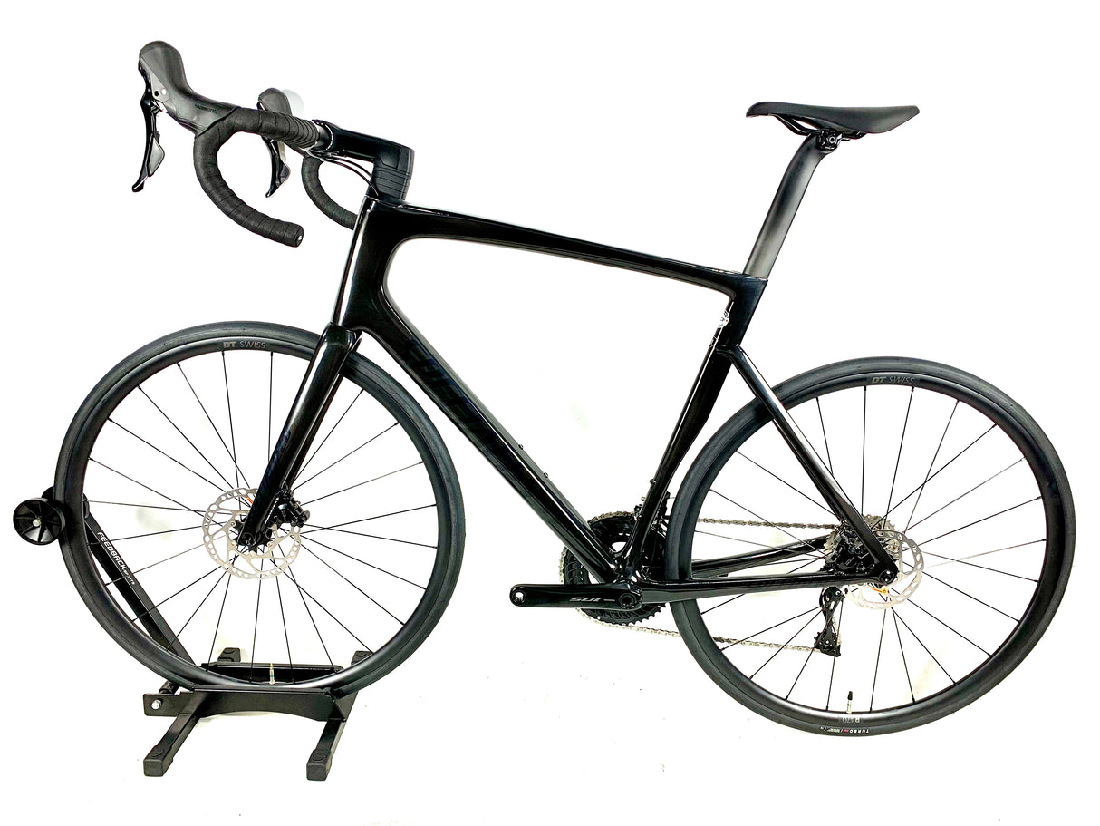 2025 Specialized Tarmac SL7 Sport Shimano 105 12-Speed DT Swiss Wheels Size: 61cm