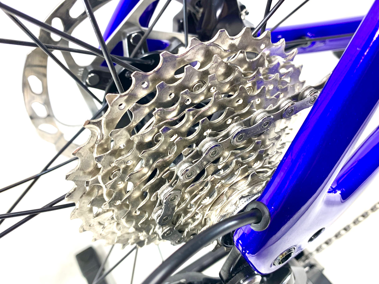 2024 Specialized Tarmac SL7 Sport Shimano 105 12-Speed Size: 56cm (Preowned)