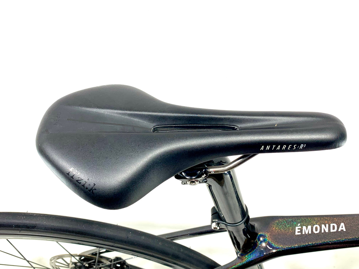 2023 Trek Emonda SL 6 SRAM Rival AXS 12-Speed Size: 50cm (Preowned)