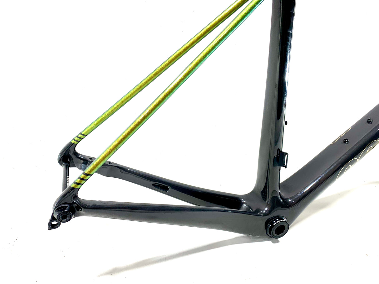 2024 Cervelo R5 Carbon Frameset Size: 54cm (Preowned)