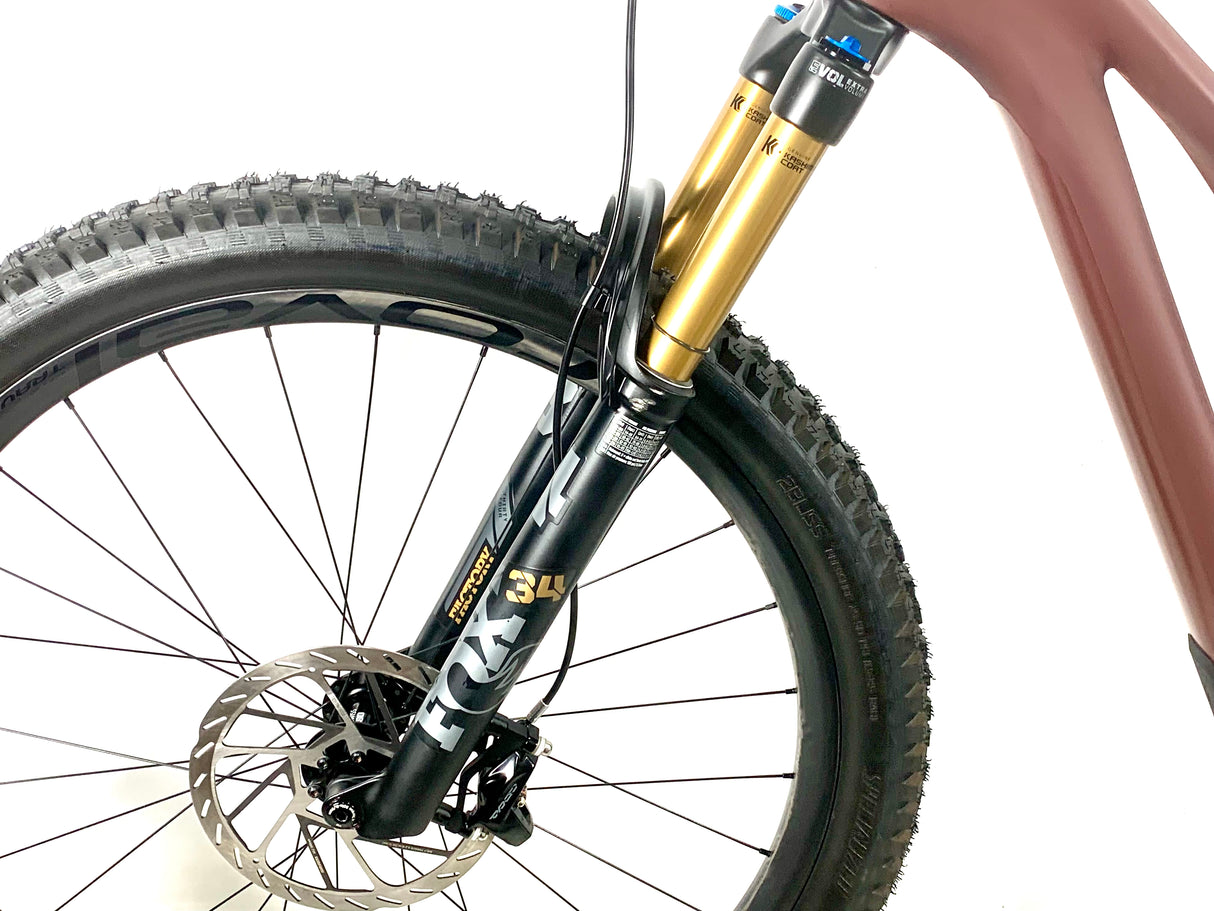 2024 Specialized Stumpjumper Pro Sram X0 AXS 1X12 Roval Carbon Wheels Size: S2 (Small)