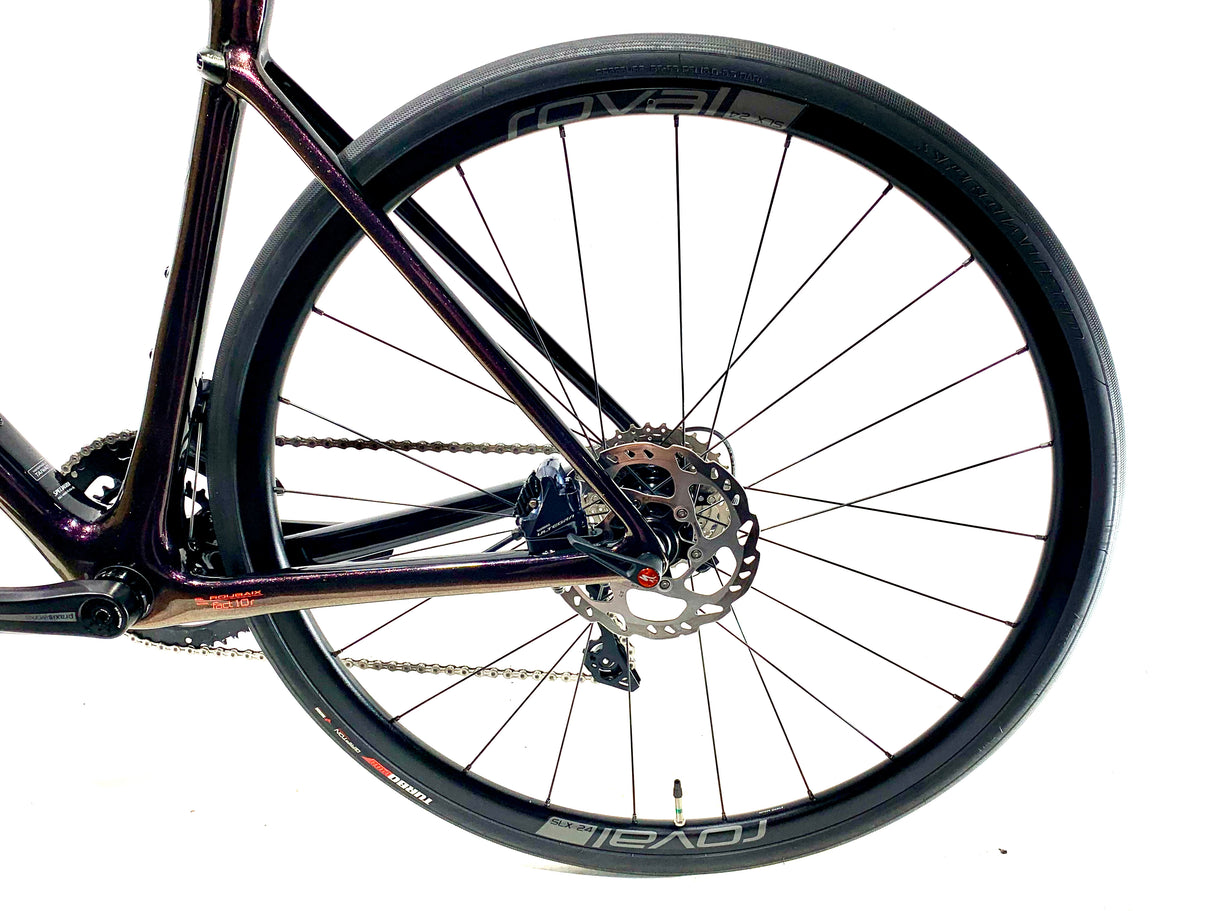 2018 Specialized Roubaix Comp Ultegra Roval Wheels Size: 54cm (Preowned)