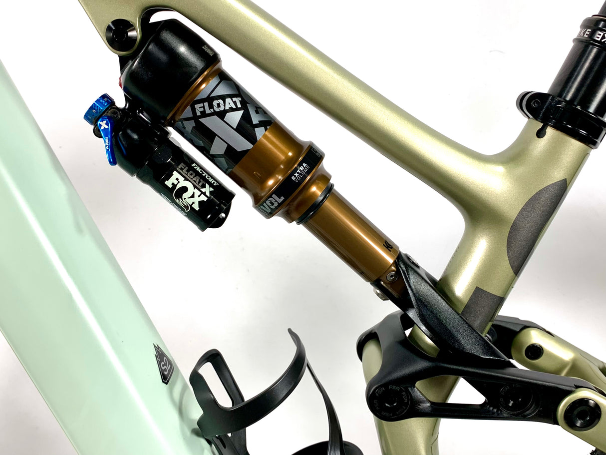 2024 Specialized Turbo Levo SL 2 Pro Carbon E-Mountain SRAM X0 AXS Size: S2 (Small)
