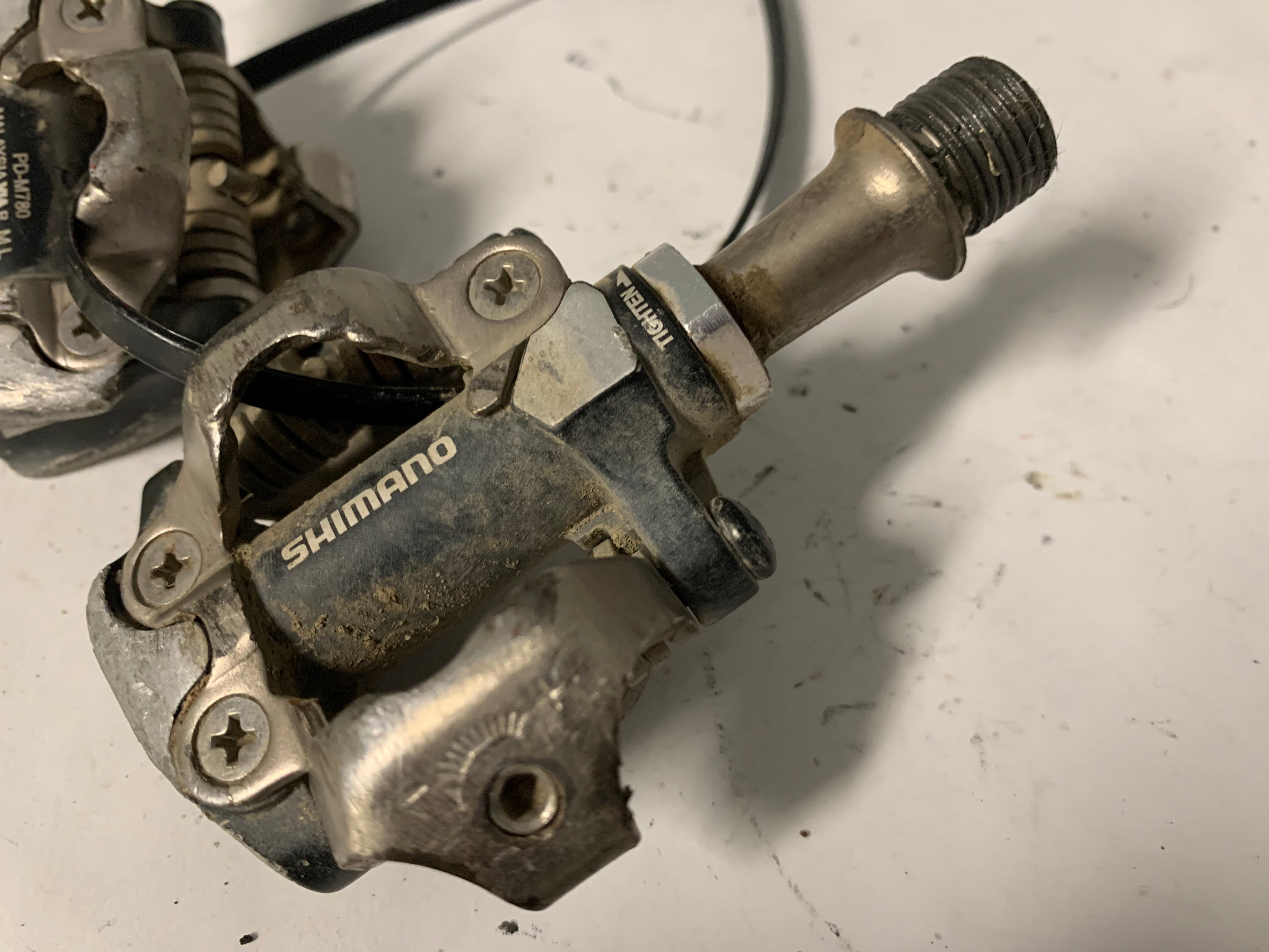 Shimano XT PD-M780 Clipless MTB Pedals 9/16 Spindle – Orange