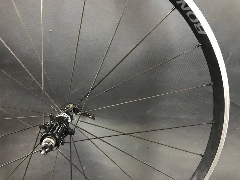 Bontrager Paradigm Elite TLR Clincher REAR WHEEL ONLY Shimano/Sram