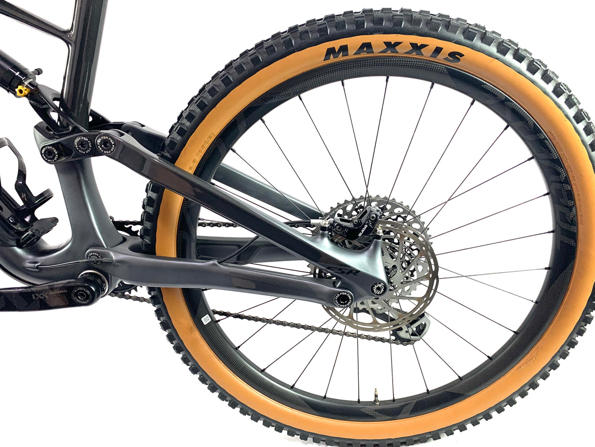2017 Specialized S-Works Enduro 27.5 XX1 Eagle 1X12 Roval Carbon Wheels Size: Large