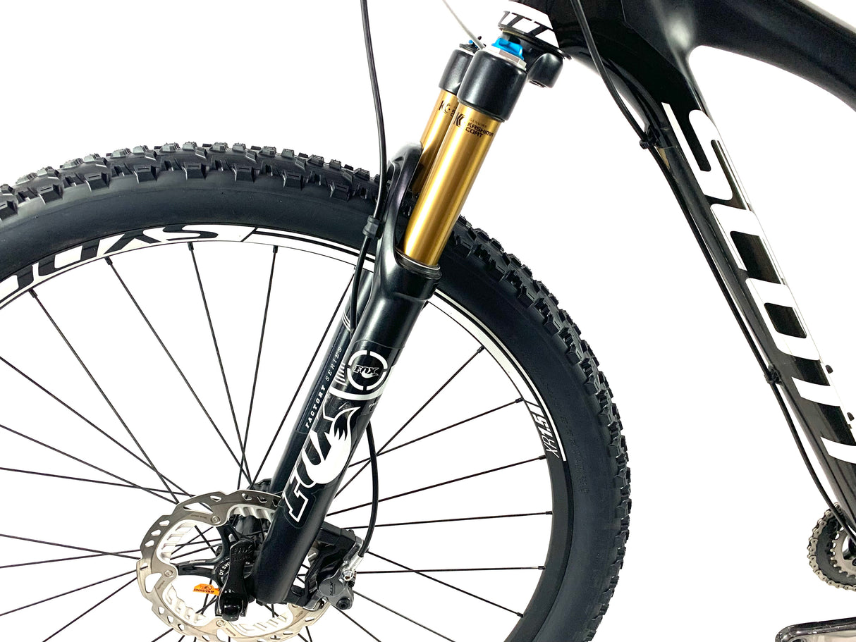 2015 Scott Spark 900 Premium Carbon 29er XTR 2X11 Speed Syncros Wheels Size: L